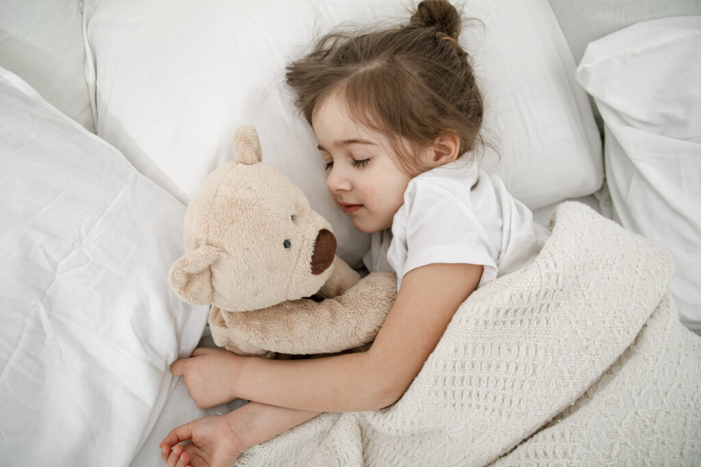 Mokyklinis miego režimas: kaip išvengti vaikų streso ir blogo miego