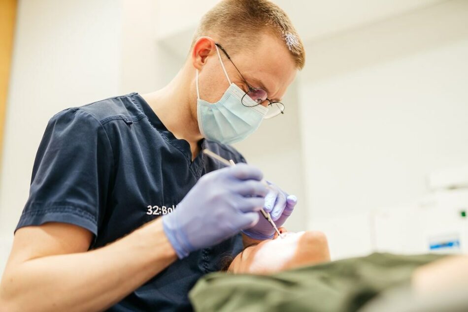Sinuso dugno augmentacija: kada ir kodėl ji reikalinga ir kaip atliekama