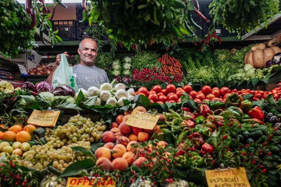 Ilgaamžiškumo formulė iš „mėlynųjų zonų“: ką daro kitaip tie, kurie gyvena ilgiau?