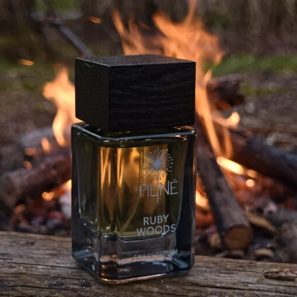 Ruby Woods – Granatų ir Medienos Kvapas | Unisex EDP 50 ml