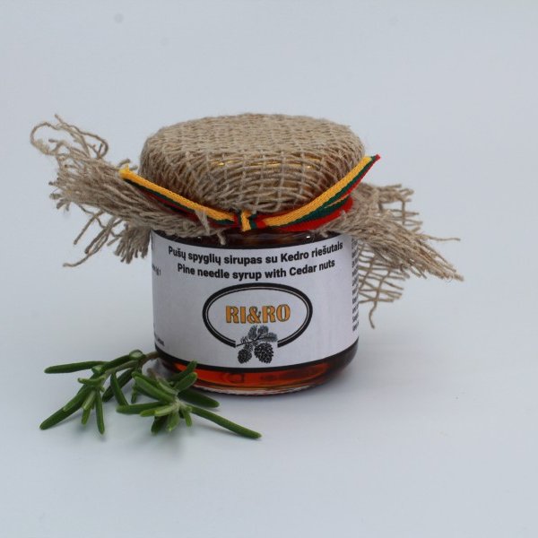Pušų spyglių sirupas su kedro riešutais – 60g